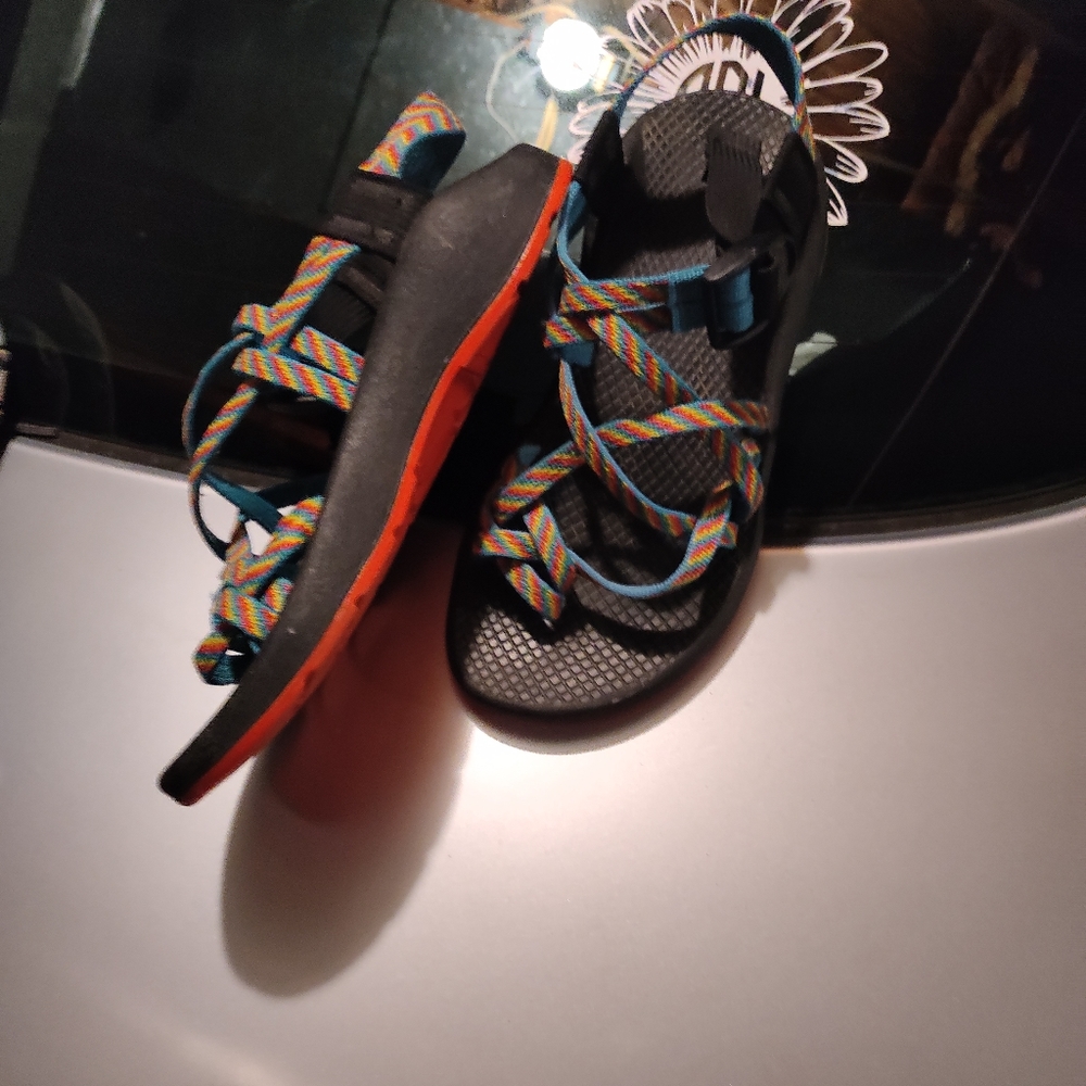 Sandals - Picture 3 of 3